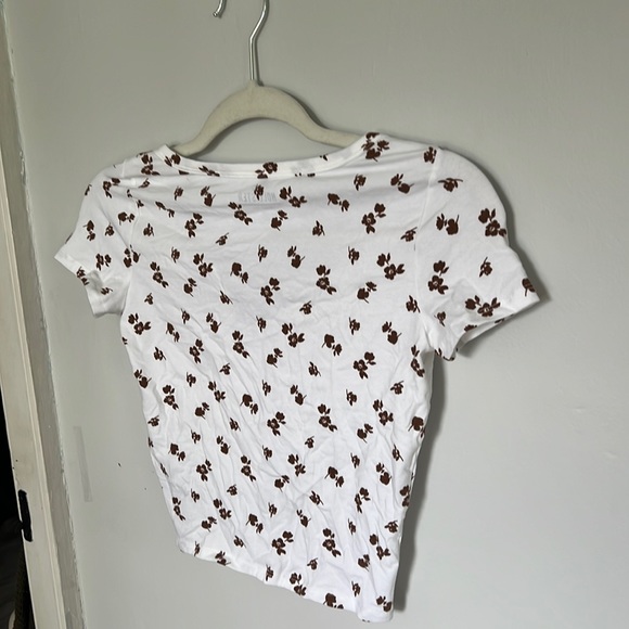 White cropped Hollister tee - Picture 2 of 2